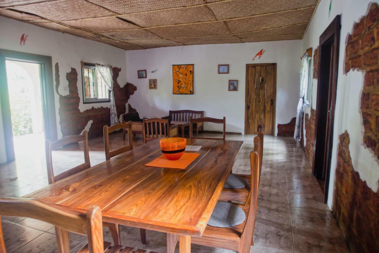 Footsteps Eco-Lodge Gunjur Exterior photo