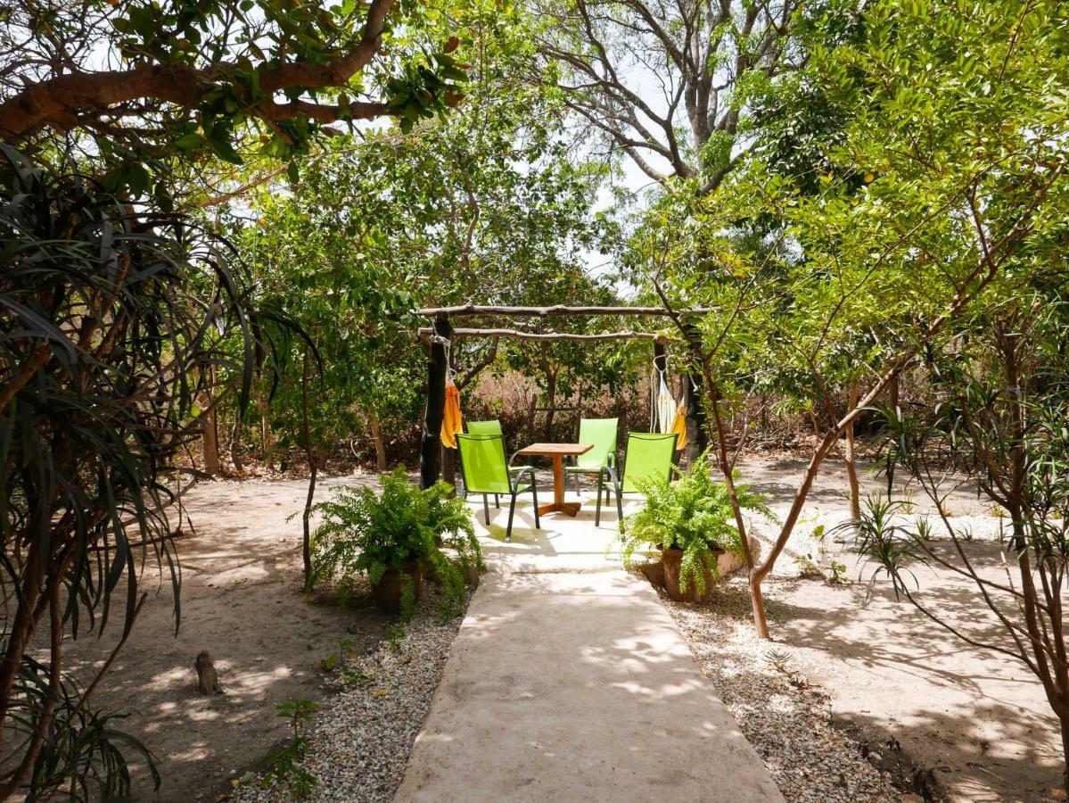 Footsteps Eco-Lodge Gunjur Exterior photo